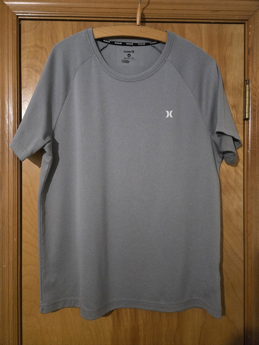Hurley Men's Short Sleeve Crew Tee in Light Gray Size L